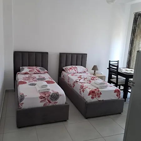Hysesani Appartement *