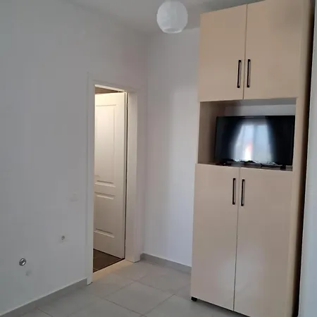 Apartment Hysesani