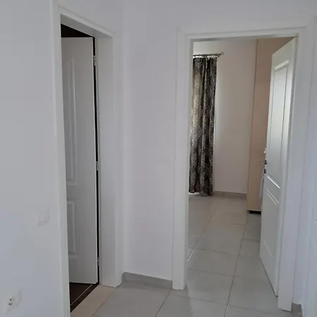 Hysesani Apartment Vlore